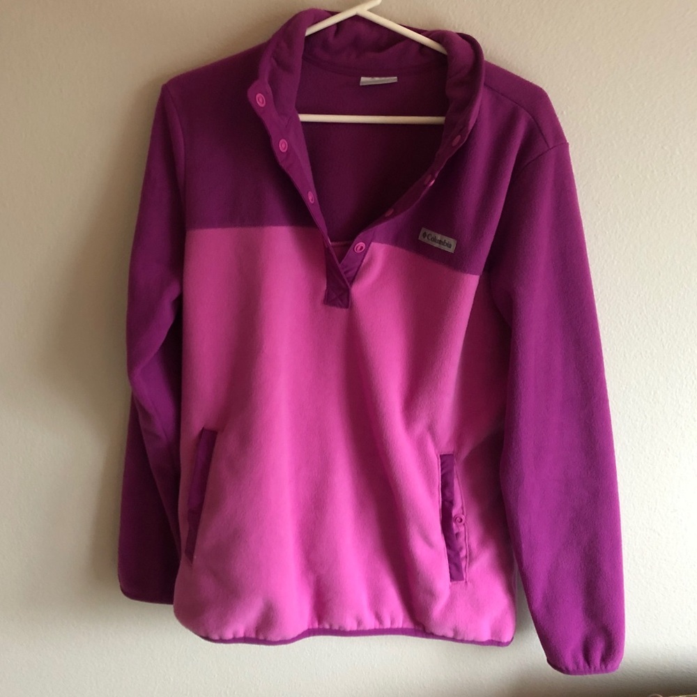 Two toned Columbia Snap Fleece